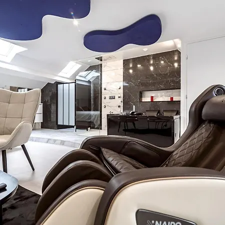 Loft Evasion Luxe : Jacuzzi Apartment